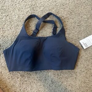Nwt - Athleta - phenomena bra B - - 36 DD